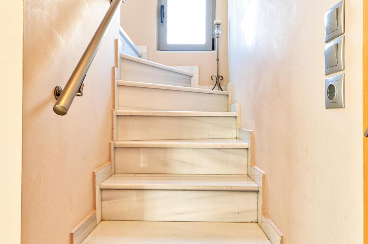 Elegant New Maisonette Near The Sea Aegina Ngoại thất bức ảnh